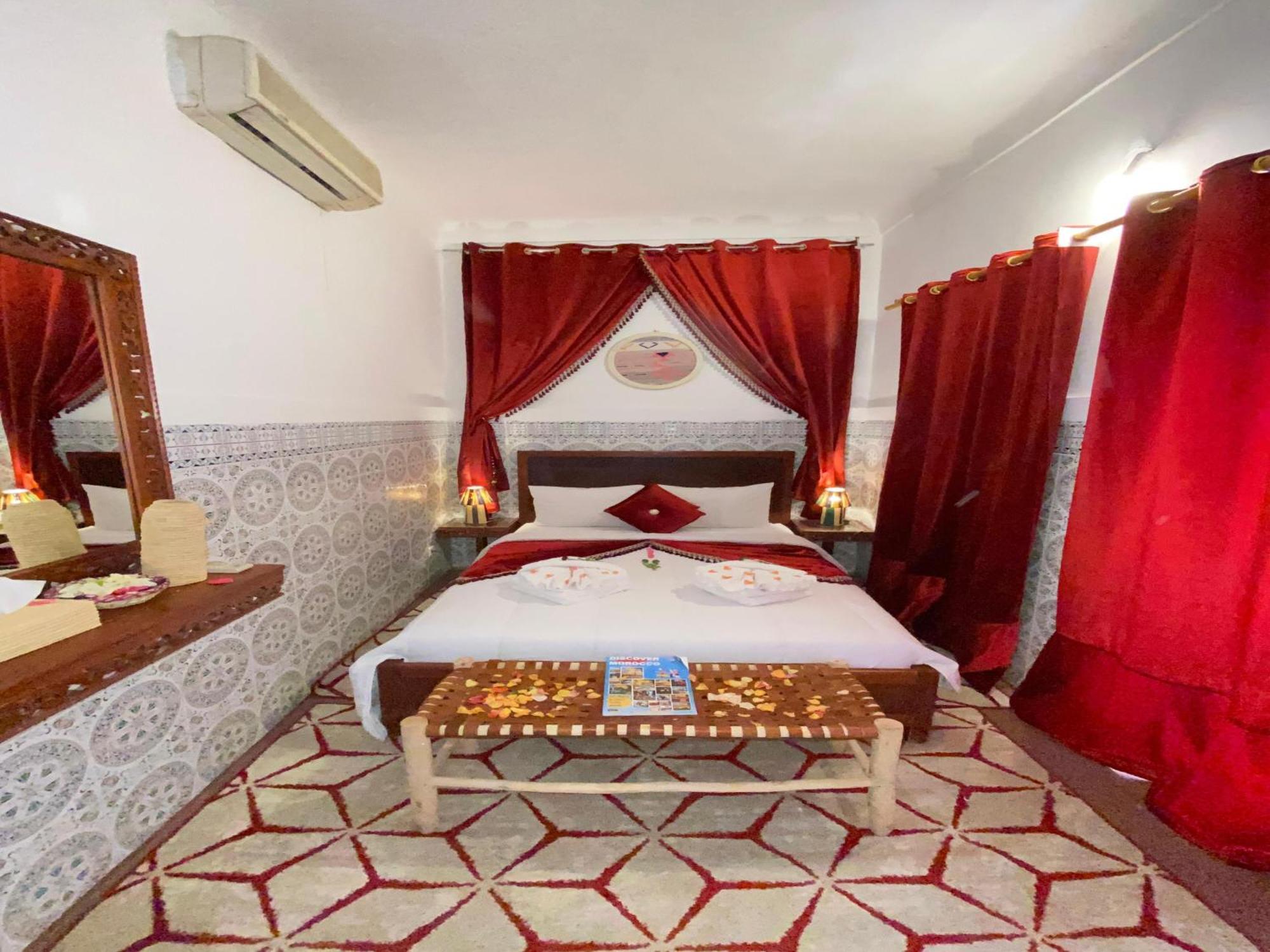 Riad Lazord Marrakesh Bagian luar foto